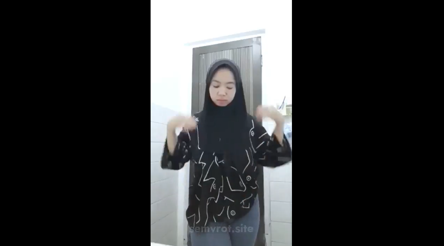 Indo Viral Kalo Lagi Sepi Rumah Yaa Gini Paling Enak Mainin Boba Nyampe Basah